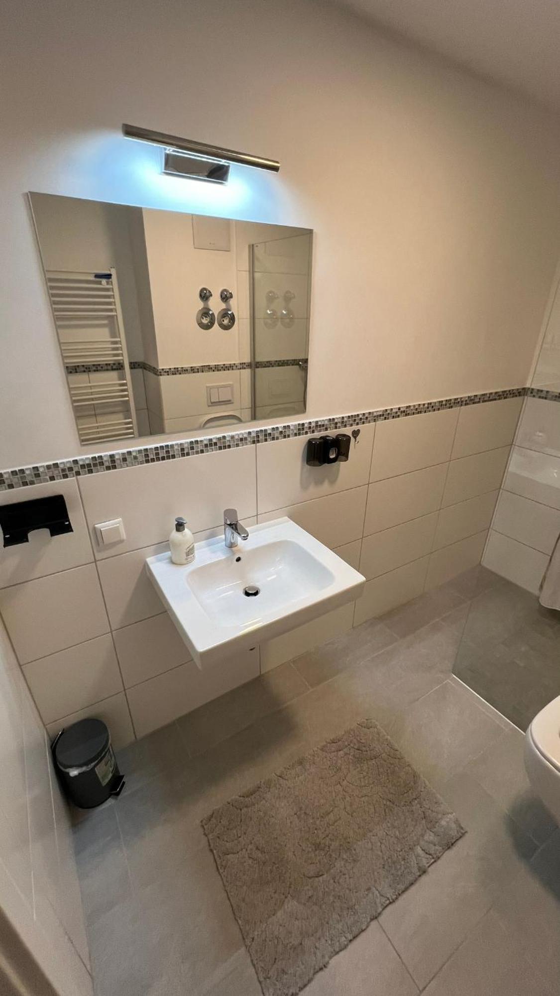 Reviv - Traumhaftes 3 Zimmer Apartment Brühl Exterior foto